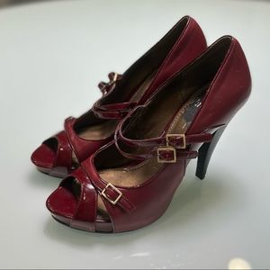 Linea Paolo Strappy buckle Burgundy Pump W9.5
